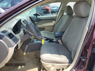2012 Ford Fusion SE z VIN 3FAHP0HAXCR253297, wystawiony jako Copart lot #60302645 z przebiegiem 138 619 mil mil oraz Szkoda całkowita • Salvage title. Historia ofert i sprzedaży dostępna na DreamBid. Obrazek 7.