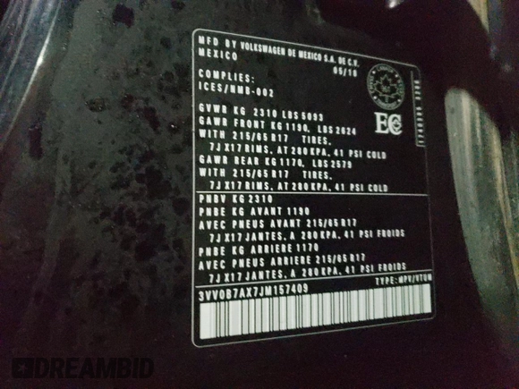 2018 Volkswagen Tiguan S z VIN 3VV0B7AX7JM157409, wystawiony jako Copart lot #58670225 z przebiegiem 162 204 mil mil oraz Nie do naprawy • Non repairable. Historia ofert i sprzedaży dostępna na DreamBid. Obrazek 12.