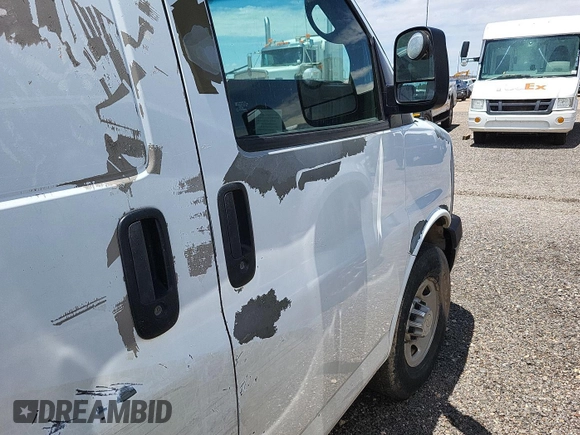 2010 Chevrolet Express Cargo with VIN 1GCZGFBA8A1153393, listed as a IAAI auction lot 42677832 with 159,087 mi miles and . Bid and sale history available at DreamBid. Image 24.
