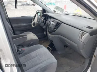 2005 Mazda MPV LX with VIN JM3LW28AX50555220, listed as a IAAI auction lot 41691014 with 135,132 mi miles. Bid and sale history available at carsss.com. Image 5.