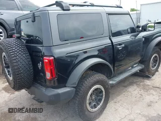 2021 Ford Bronco с VIN 1FMDE5CHXMLA64063, выставлен на аукционе IAAI как лот 41944864 с пробегом 30 109 миль миль и . История ставок и продаж доступна на DreamBid. Изображение 4.
