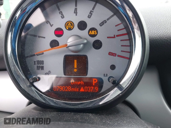2009 MINI Hardtop with VIN WMWMF33599TT69778, listed as a IAAI auction lot 42262628 with 79,028 mi miles and . Bid and sale history available at DreamBid. Image 7.