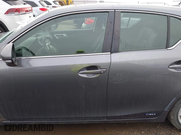 2012 Lexus CT 200h z VIN JTHKD5BH8C2122769, wystawiony jako IAAI lot #42376226 z przebiegiem 124 336 mil mil oraz . Historia ofert i sprzedaży dostępna na DreamBid. Obrazek 13.