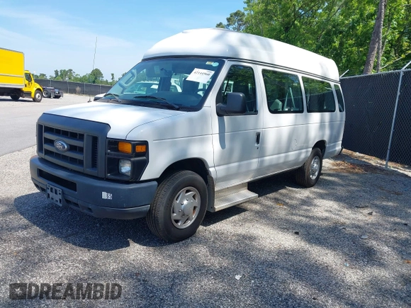 2014 Ford Econoline Passenger XL z VIN 1FBSS3BL5EDA36962, wystawiony jako IAAI lot #42144960 z przebiegiem 90 490 mil mil oraz . Historia ofert i sprzedaży dostępna na DreamBid. Obrazek 17.