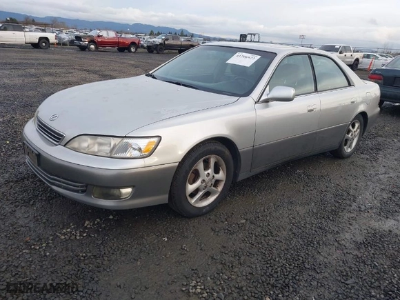 2000 Lexus ES 300 with VIN JT8BF28G9Y5088953, listed as a IAAI auction lot 41206922 with 254,063 mi miles. Bid and sale history available at carsss.com. Image 2.