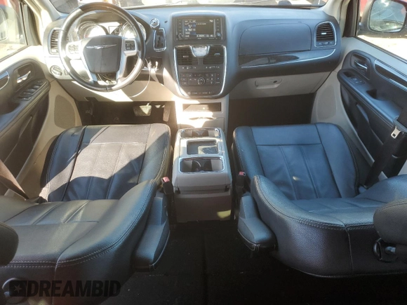 2016 Chrysler Town & Country Touring with VIN 2C4RC1BG1GR287489, listed as a Copart auction lot 46703405 with 189,371 mi miles and Salvage Title. Bid and sale history available at DreamBid. Image 8.