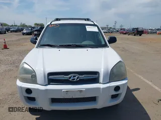 2006 Hyundai Tucson GL with VIN KM8JM12B76U412698, listed as a IAAI auction lot 42055377 with 177,459 mi miles. Bid and sale history available at carsss.com. Image 6.