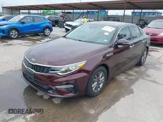 2020 Kia Optima LX z VIN 5XXGT4L37LG402118, wystawiony jako IAAI lot #42137289 z przebiegiem 47 646 mil mil oraz . Historia ofert i sprzedaży dostępna na DreamBid. Obrazek 18.