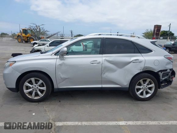 2010 Lexus RX 350 z VIN 2T2ZK1BA4AC032983, wystawiony jako IAAI lot #42443559 z przebiegiem 209 650 mil mil oraz . Historia ofert i sprzedaży dostępna na DreamBid. Obrazek 6.