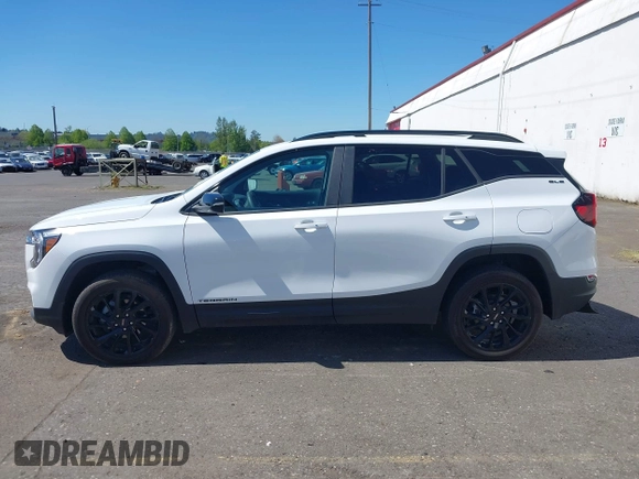 2024 GMC Terrain SLE with VIN 3GKALTEG5RL338632, listed as a IAAI auction lot 40102556 with 3,715 mi miles and . Bid and sale history available at DreamBid. Image 14.