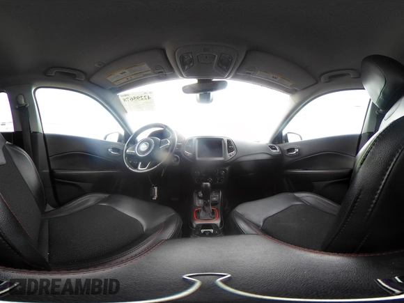 2020 Jeep Compass Trailhawk z VIN 3C4NJDDB8LT195584, wystawiony jako IAAI lot #42295678 z przebiegiem 99 762 mil mil oraz . Historia ofert i sprzedaży dostępna na DreamBid. Obrazek 19.