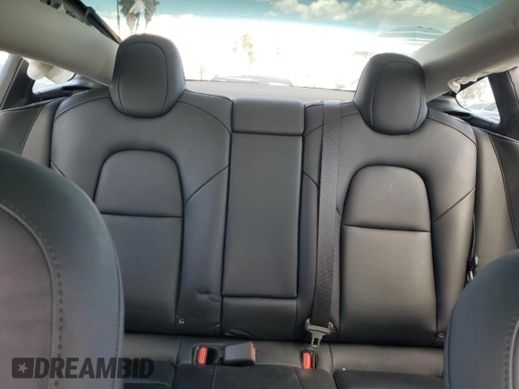 2023 Tesla Model 3 z VIN 5YJ3E1EA3PF713735, wystawiony jako Copart lot #51821995 z przebiegiem Nie podano mil oraz Szkoda całkowita • Salvage title. Historia ofert i sprzedaży dostępna na DreamBid. Obrazek 10.