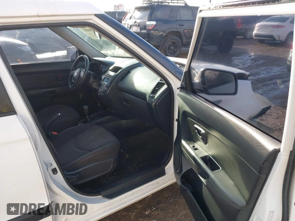 2012 Kia Soul with VIN KNDJT2A51C7375070, listed as a IAAI auction lot 41120655 with 138,867 mi miles. Bid and sale history available at carsss.com. Image 5.