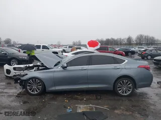 2015 Hyundai Genesis 3.8L with VIN KMHGN4JEXFU018603, listed as a IAAI auction lot 41717349 with 1 mi miles. Bid and sale history available at carsss.com. Image 14.