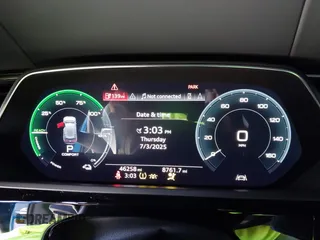 2019 Audi e-tron Prestige with VIN WA1VABGE1KB020498, listed as a IAAI auction lot 42663242 with 46,258 mi miles and . Bid and sale history available at DreamBid. Image 7.
