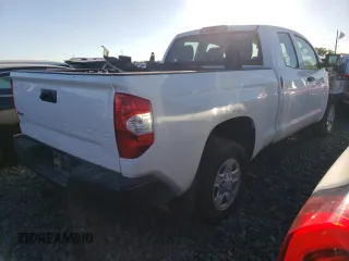 2015 Toyota Tundra 4WD Truck SR with VIN 5TFUM5F1XFX063304, listed as a Copart auction lot 73468794 with 204,823 mi miles and Clean Title. Bid and sale history available at carsss.com. Image 3.