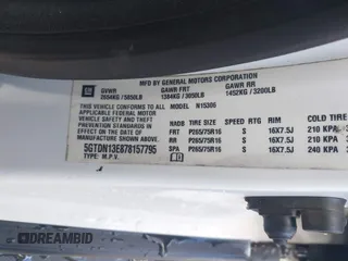 2007 Hummer H3 SUV with VIN 5GTDN13E878157795, listed as a IAAI auction lot 42131431 with 181,916 mi miles. Bid and sale history available at carsss.com. Image 9.