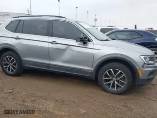 2019 Volkswagen Tiguan SE with VIN 3VV3B7AX6KM138493, listed as a IAAI auction lot 41367279 with 84,534 mi miles. Bid and sale history available at carsss.com. Image 6.
