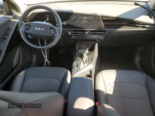 2024 Kia Niro EX Touring with VIN KNDCR3LE6R5163859, listed as a Copart auction lot 48325515 with 2,861 mi miles and Salvage Title. Bid and sale history available at carsss.com. Image 8.