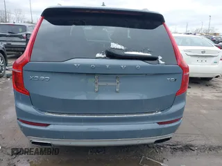 2021 Volvo XC90 Momentum with VIN YV4102PK4M1763398, listed as a IAAI auction lot 41731611 with 81,607 mi miles. Bid and sale history available at carsss.com. Image 17.