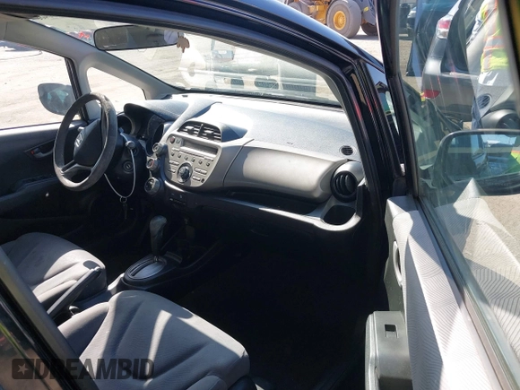 2010 Honda Fit with VIN JHMGE8H28AS012129, listed as a IAAI auction lot 41980485 with 144,170 mi miles. Bid and sale history available at carsss.com. Image 5.