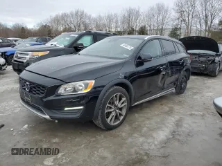 2018 Volvo V60 Cross Country with VIN YV440MWK1J2042505, listed as a Copart auction lot 44908775 with 107,525 mi miles and Salvage Title. Bid and sale history available at carsss.com. Image 1.