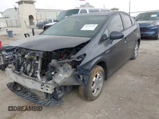2010 Toyota Prius II with VIN JTDKN3DU8A1065263, listed as a IAAI auction lot 42112721 with 1 mi miles. Bid and sale history available at carsss.com. Image 2.