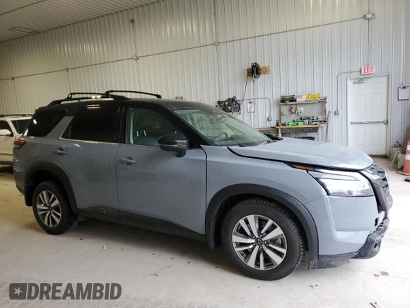 2023 Nissan Pathfinder SL z VIN 5N1DR3CC5PC220513, wystawiony jako Copart lot #51432135 z przebiegiem 42 263 mil mil oraz Szkoda całkowita • Salvage title. Historia ofert i sprzedaży dostępna na DreamBid. Obrazek 4.