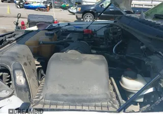 2017 Ford F-150 XL z VIN 1FTFW1EF5HFA02153, wystawiony jako IAAI lot #43202722 z przebiegiem 178 997 mil mil oraz . Historia ofert i sprzedaży dostępna na DreamBid. Obrazek 19.