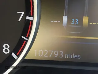 2020 Nissan Murano SV z VIN 5N1AZ2BJ1LN154814, wystawiony jako IAAI lot #41268431 z przebiegiem 102 793 mil mil oraz . Historia ofert i sprzedaży dostępna na DreamBid. Obrazek 15.