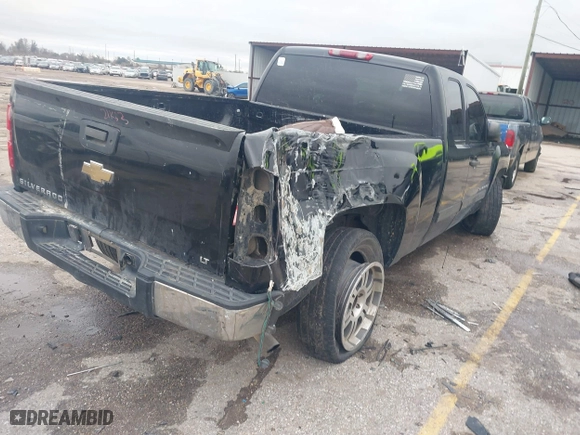 2007 Chevrolet Silverado 1500 Work Truck with VIN 1GCEC19C67Z509399, listed as a IAAI auction lot 41265865 with 324,438 mi miles. Bid and sale history available at carsss.com. Image 4.
