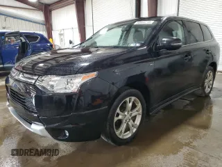 2014 Mitsubishi Outlander GT z VIN JA4JZ4AX2EZ013911, wystawiony jako Copart lot #60603715 z przebiegiem 78 547 mil mil oraz Szkoda całkowita • Salvage title. Historia ofert i sprzedaży dostępna na DreamBid. Obrazek 1.