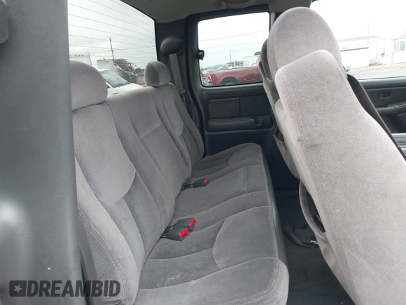 2004 GMC Sierra 1500 SLT with VIN 1GTEK19T74E400259, listed as a IAAI auction lot 41091044 with 173,726 mi miles. Bid and sale history available at carsss.com. Image 8.