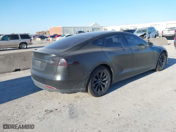 2016 Tesla Model S 90D with VIN 5YJSA1E24GF129862, listed as a IAAI auction lot 41343452 with 1 mi miles. Bid and sale history available at carsss.com. Image 4.