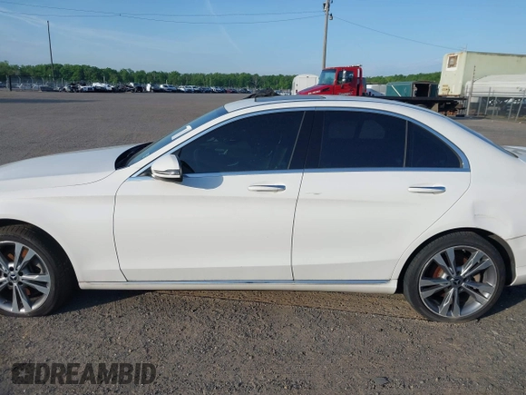 2019 Mercedes-Benz C 300 with VIN 55SWF8EB9KU296768, listed as a IAAI auction lot 42137749 with Not Provided miles and . Bid and sale history available at carsss.com. Image 13.