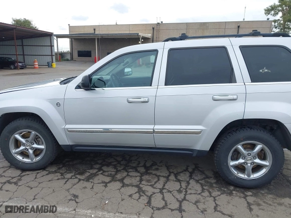 2007 Jeep Grand Cherokee Limited with VIN 1J8HR58N57C532416, listed as a IAAI auction lot 41719729 with 169,154 mi miles. Bid and sale history available at carsss.com. Image 14.
