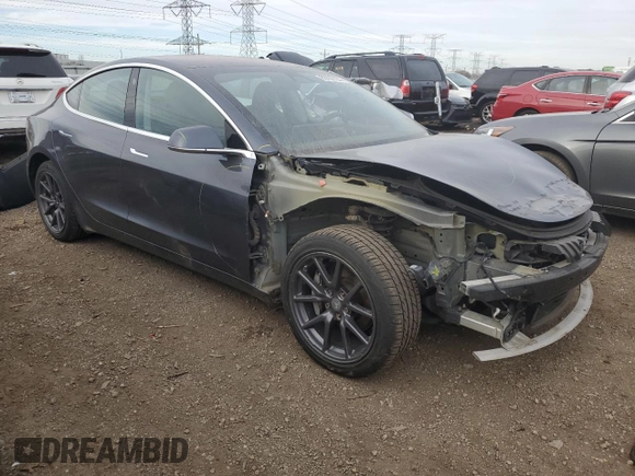2018 Tesla Model 3 Long Range Battery z VIN 5YJ3E1EB3JF103804, wystawiony jako Copart lot #83752134 z przebiegiem 128 507 mil mil oraz Szkoda całkowita • Salvage title. Historia ofert i sprzedaży dostępna na DreamBid. Obrazek 4.