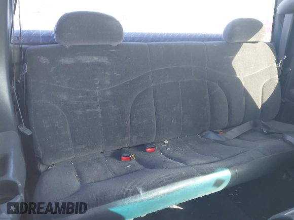 2000 GMC Sierra 1500 SLE z VIN 2GTEC19T6Y1170329, wystawiony jako IAAI lot #41832168 z przebiegiem 262 118 mil mil oraz . Historia ofert i sprzedaży dostępna na DreamBid. Obrazek 8.