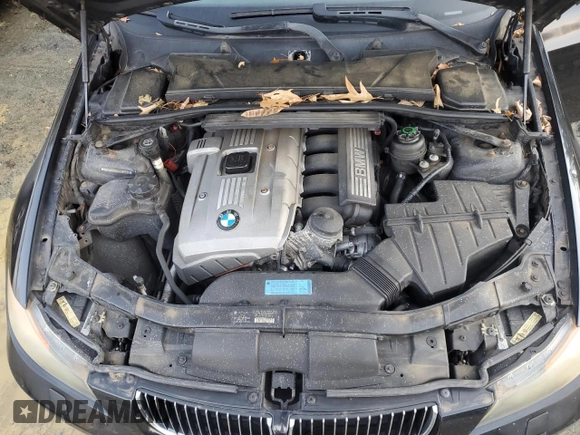 2006 BMW 3 Series 330i with VIN WBAVB33546AZ85539, listed as a Copart auction lot 43330385 with 201,132 mi miles and Salvage Title. Bid and sale history available at DreamBid. Image 11.