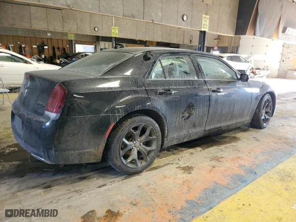2021 Chrysler 300 with VIN 2C3CCABG6MH528927, listed as a Copart auction lot 42344035 with 0 mi miles and Salvage Title. Bid and sale history available at carsss.com. Image 3.