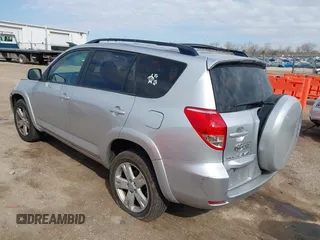 2006 Toyota RAV4 Sport with VIN JTMZD32V766017373, listed as a IAAI auction lot 41891509 with 105,688 mi miles. Bid and sale history available at carsss.com. Image 3.