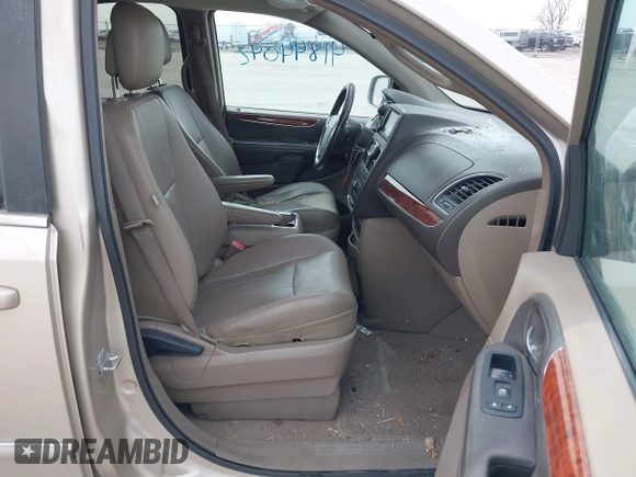 2012 Chrysler Town & Country Touring with VIN 2C4RC1BG5CR278756, listed as a IAAI auction lot 41844042 with 115,072 mi miles. Bid and sale history available at carsss.com. Image 5.