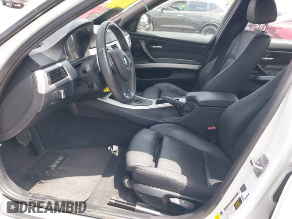 2011 BMW 3 Series 328i with VIN WBAPH5C52BA440579, listed as a IAAI auction lot 42359647 with 90,826 mi miles and . Bid and sale history available at DreamBid. Image 5.