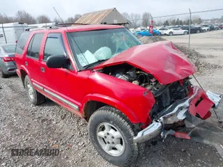 2000 Chevrolet Blazer LT с VIN 1GNDT13W1Y2342269, выставлен на аукционе IAAI как лот 41877436 с пробегом 15 112 миль миль и . История ставок и продаж доступна на DreamBid. Изображение 1.