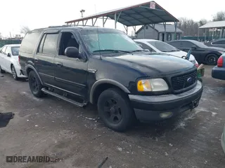 1999 Ford Expedition XLT with VIN 1FMRU17L9XLC48639, listed as a IAAI auction lot 41362983 with 195,717 mi miles. Bid and sale history available at carsss.com. Image 1.