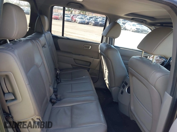 2015 Honda Pilot EX-L with VIN 5FNYF4H57FB007322, listed as a IAAI auction lot 41937314 with 298,739 mi miles and . Bid and sale history available at carsss.com. Image 8.