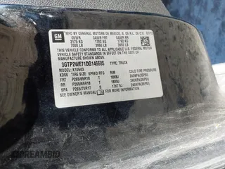2013 GMC Sierra 1500 SLT with VIN 3GTP2WE71DG146605, listed as a IAAI auction lot 41334159 with 224,640 mi miles and . Bid and sale history available at DreamBid. Image 9.
