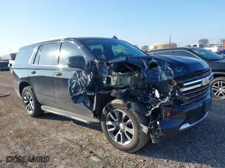 2021 Chevrolet Tahoe LT with VIN 1GNSCNKD0MR120516, listed as a IAAI auction lot 41493807 with 81,002 mi miles. Bid and sale history available at carsss.com. Image 13.