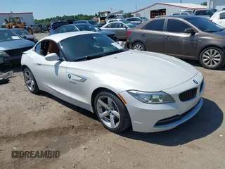 2015 BMW Z4 sDrive28i with VIN WBALL5C57FP557025, listed as a IAAI auction lot 42567182 with 84,538 mi miles and . Bid and sale history available at DreamBid. Image 1.