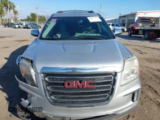 2017 GMC Terrain SLT z VIN 2GKALPEK0H6309702, wystawiony jako IAAI lot #41273773 z przebiegiem 124 650 mil mil oraz . Historia ofert i sprzedaży dostępna na DreamBid. Obrazek 12.
